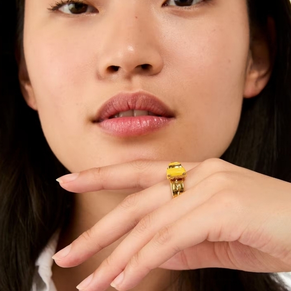 🔹️Kate Spade🔹️ Hit The City Big Apple 3D Taxi Ring, Yellow / Gold NWT Size 7 - Picture 2 of 4